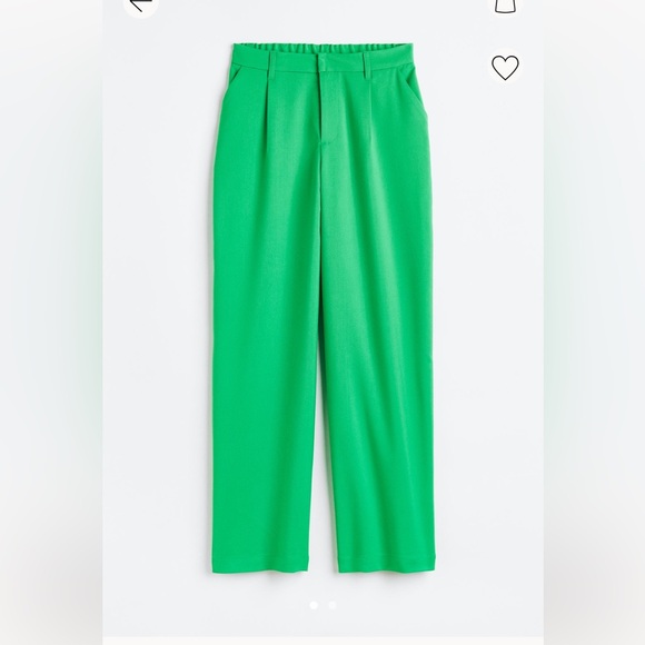 Worn once! Smoke free home. - Picture 1 of 3